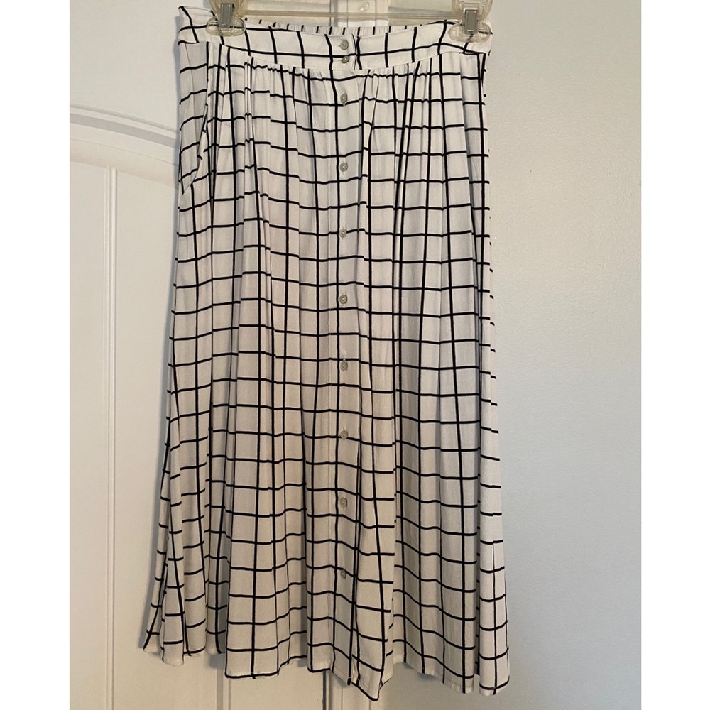 Grid pattern midi skirt